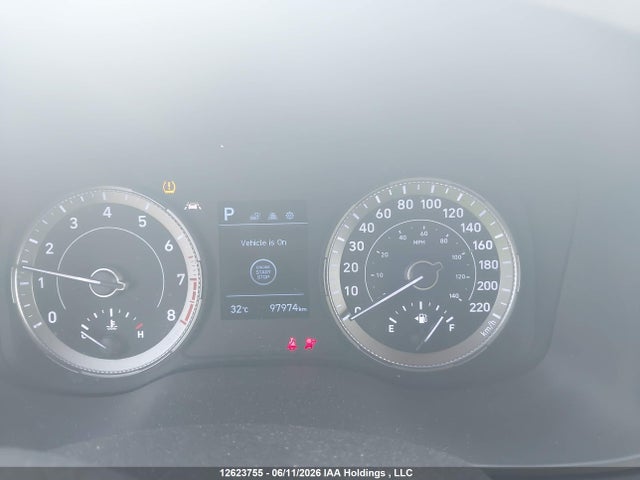 12623755 :رقم المزاد ، KMHRC8A30MU091111 vin ، 2021 Hyundai Venue Preferred With Two-tone Body Colour مزاد بيع