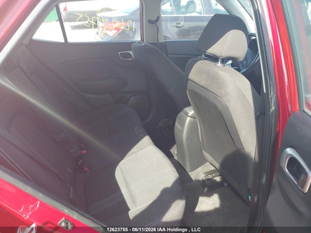 12623755 :رقم المزاد ، KMHRC8A30MU091111 vin ، 2021 Hyundai Venue Preferred With Two-tone Body Colour مزاد بيع