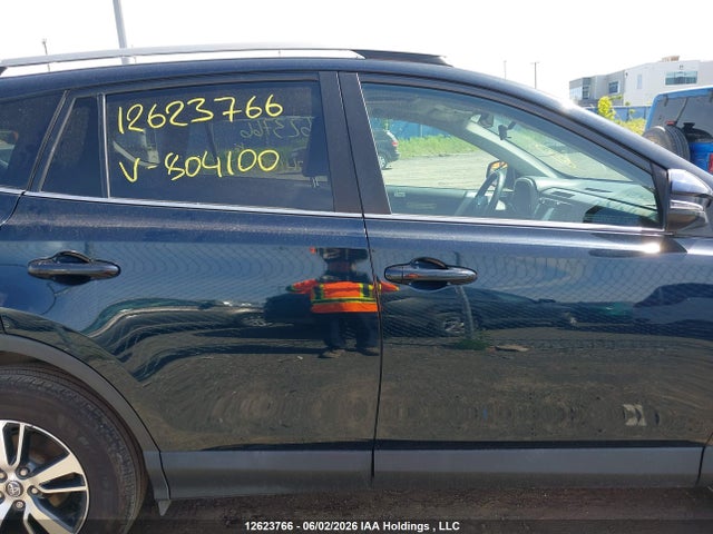 Продажа на аукционе авто 2018 Toyota Rav4 Adventure/xle, vin: 2T3RFREV7JW804100, номер лота: 12623766