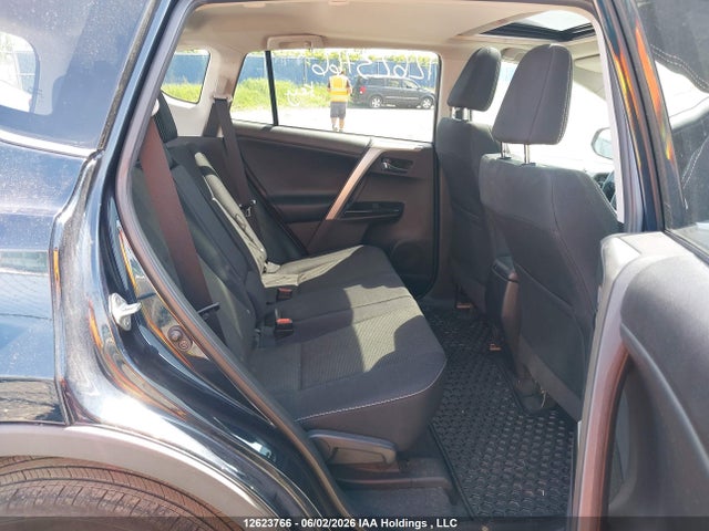 Продажа на аукционе авто 2018 Toyota Rav4 Adventure/xle, vin: 2T3RFREV7JW804100, номер лота: 12623766