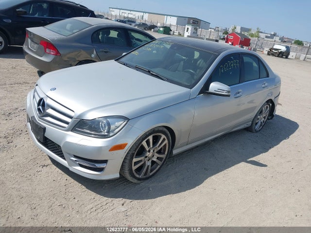 12623777 :رقم المزاد ، WDDGF8JB0DA832729 vin ، 2013 Mercedes-benz C 350 4matic مزاد بيع