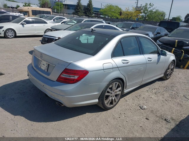 12623777 :رقم المزاد ، WDDGF8JB0DA832729 vin ، 2013 Mercedes-benz C 350 4matic مزاد بيع