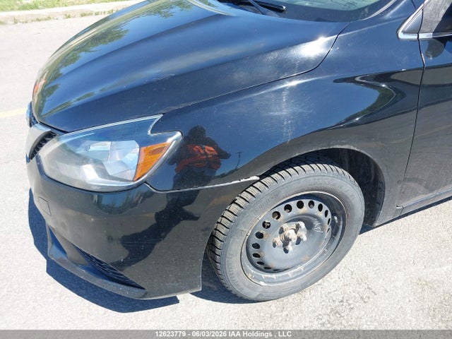 12623779 :رقم المزاد ، 3N1AB7AP4JY203938 vin ، 2018 Nissan Sentra S/sv/sr/sl مزاد بيع
