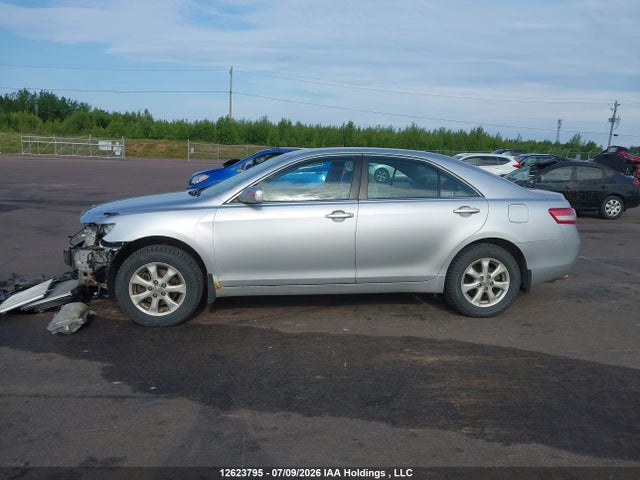 2010 Toyota Camry Le V6 მანქანა იყიდება აუქციონზე, vin: 4T1BK3EK1AU098654, აუქციონის ნომერი: 12623795