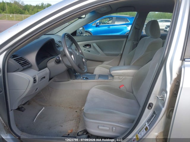 2010 Toyota Camry Le V6 მანქანა იყიდება აუქციონზე, vin: 4T1BK3EK1AU098654, აუქციონის ნომერი: 12623795