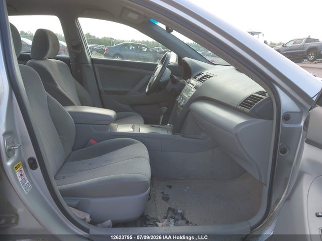 2010 Toyota Camry Le V6 მანქანა იყიდება აუქციონზე, vin: 4T1BK3EK1AU098654, აუქციონის ნომერი: 12623795