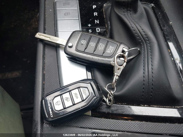 KMHLM4AG2MU152974 Hyundai ELANTRA SEL