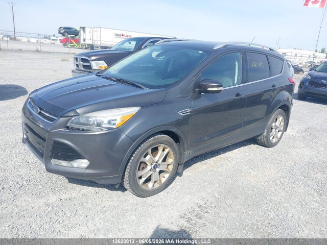 Ford Escape Titanium 2016 1FMCU9J98GUC14610 Image 2