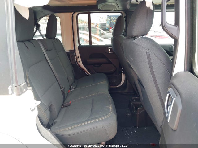 1C4PJXEN2TW210853 Jeep Wrangler Sahara
