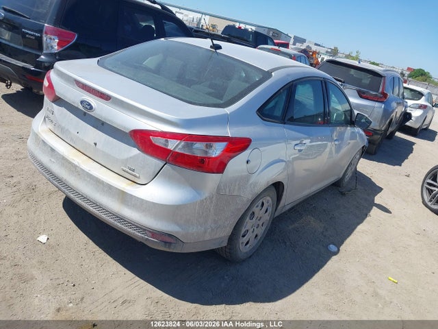 Ford FOCUS SE 2014 1FADP3F29EL242479 Image 4