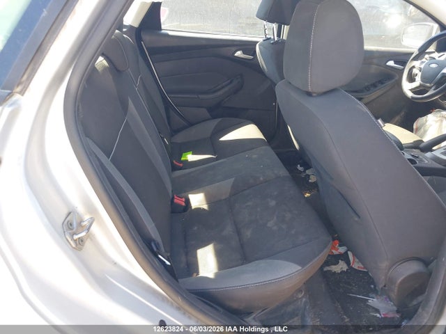 Ford FOCUS SE 2014 1FADP3F29EL242479 Image 8