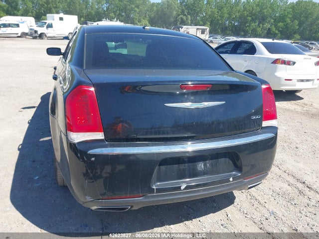 Chrysler 300C 2017 2C3CCAAG6HH651067 Image 16