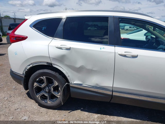 Honda CR-V 2017 2HKRW2H92HH120434 Image 19