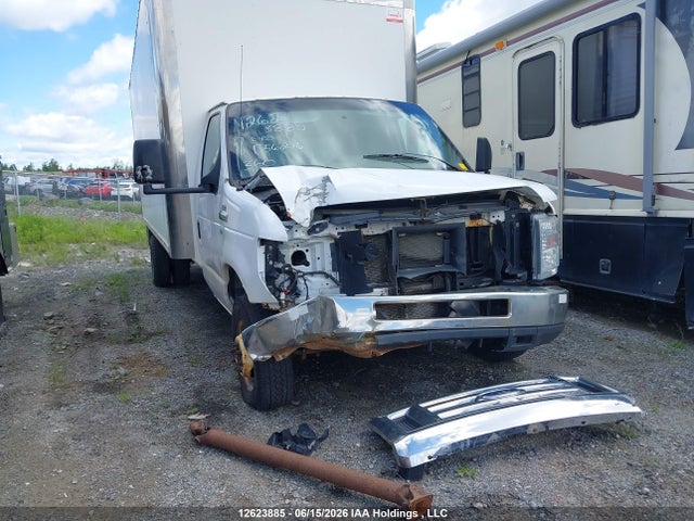 12623885 :رقم المزاد ، 1FDWE4F69HDC56216 vin ، 2017 Ford Econoline E450 Super Duty Cutwy Van مزاد بيع