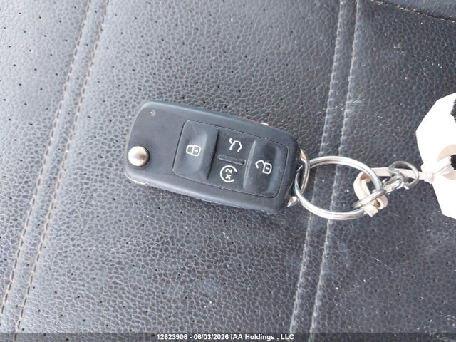 1VWBS7A39GC048543 Volkswagen Passat 1.8 Tsi Comfortline