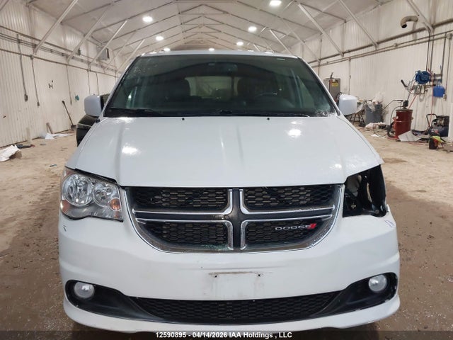 2C4RDGBG6FR722389 Dodge Grand Caravan Se/sxt