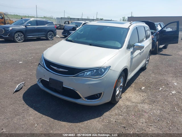 Продаж на аукціоні авто 2017 Chrysler Pacifica Limited, vin: 2C4RC1GGXHR745640, номер лоту: 12614663