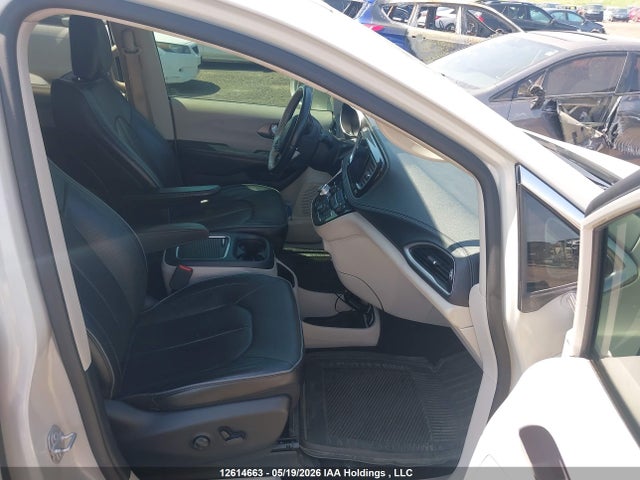 Продаж на аукціоні авто 2017 Chrysler Pacifica Limited, vin: 2C4RC1GGXHR745640, номер лоту: 12614663