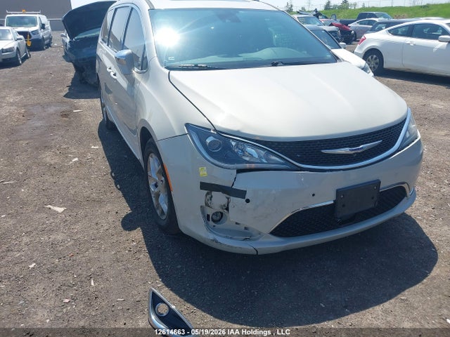 Продаж на аукціоні авто 2017 Chrysler Pacifica Limited, vin: 2C4RC1GGXHR745640, номер лоту: 12614663