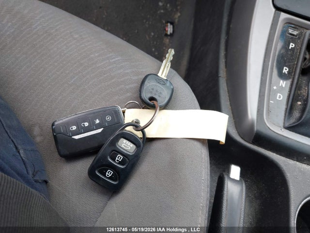 5NPDH4AE2EH529617 Hyundai Elantra Gls