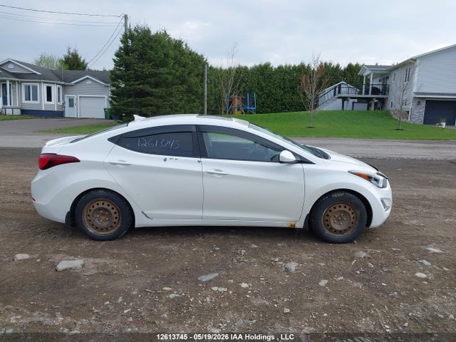 5NPDH4AE2EH529617 Hyundai Elantra Gls