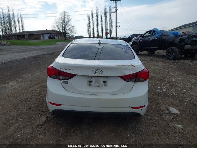 5NPDH4AE2EH529617 Hyundai Elantra Gls