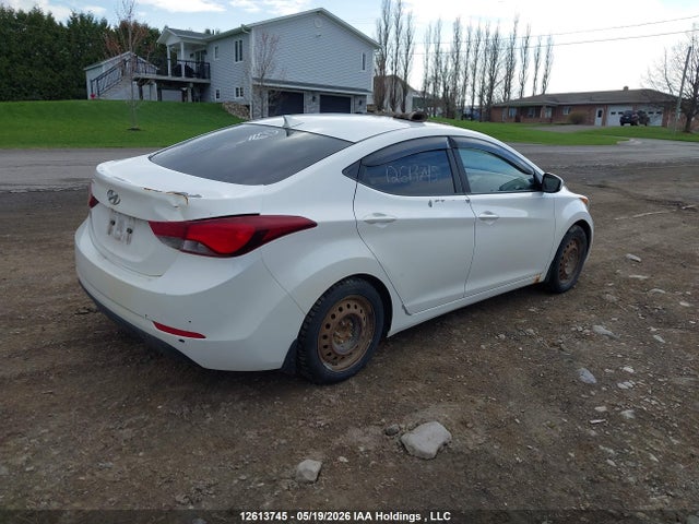 5NPDH4AE2EH529617 Hyundai Elantra Gls