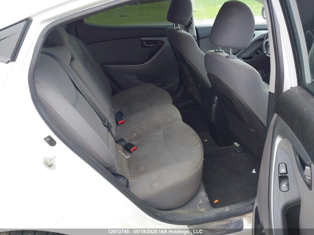 5NPDH4AE2EH529617 Hyundai Elantra Gls