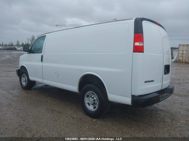 Chevrolet Express 2500 1wt 2017 1GCWGAFF2H1129757 Image 3