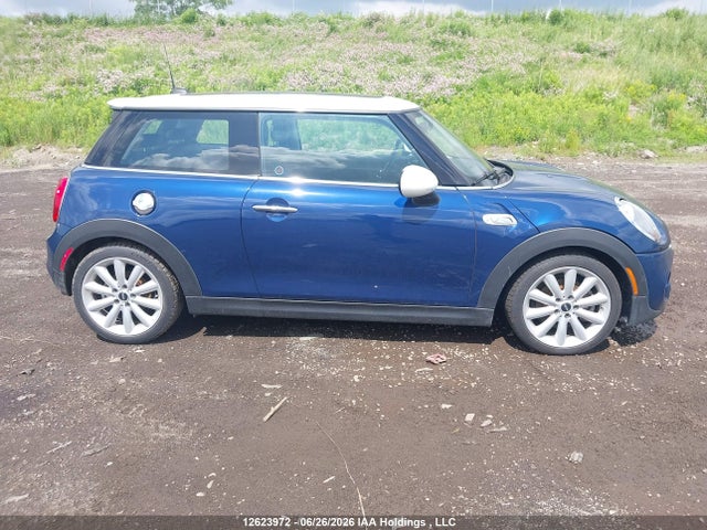 Mini 3 Door Cooper S 2015 WMWXP7C56F2A39084 Image 13