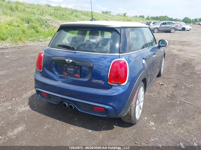 Mini 3 Door Cooper S 2015 WMWXP7C56F2A39084 Image 4