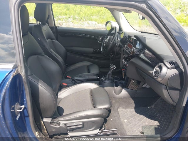 Mini 3 Door Cooper S 2015 WMWXP7C56F2A39084 Image 5