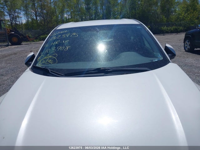 3CZRU5H35GM103908 Honda HR-V LX