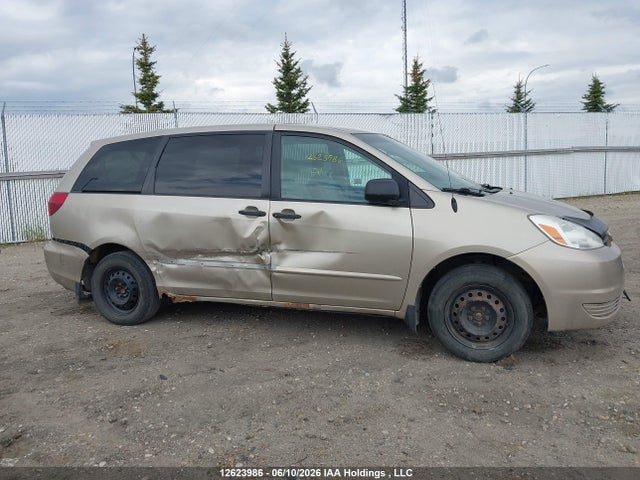 Продажа на аукционе авто 2005 Toyota Sienna Ce, vin: 5TDZA29C55S255261, номер лота: 12623986