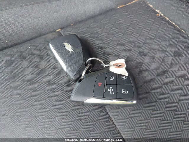 Продаж на аукціоні авто 2025 Chevrolet Silverado 1500 4wd Rst, vin: 2GCUKEED3S1141964, номер лоту: 12623995