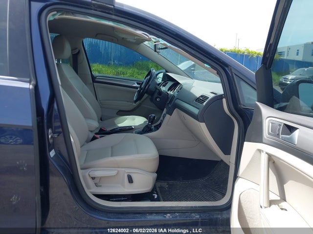Продажа на аукционе авто 2015 Volkswagen Golf 2.0 Tdi Comfortline/2.0 Tdi Highline/2.0 Tdi Trendline, vin: 3VW2A7AU6FM052994, номер лота: 12624002