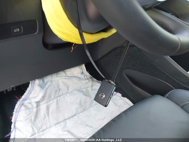 Volvo Xc40 B5 Plus Dark Theme 2024 YV4L12UL0R2213667 Image 11