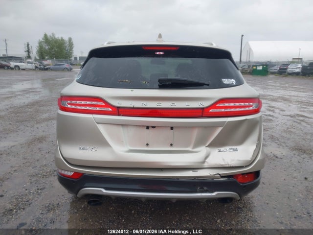 12624012 :رقم المزاد ، 5LMCJ2A91FUJ38207 vin ، 2015 Lincoln Mkc مزاد بيع