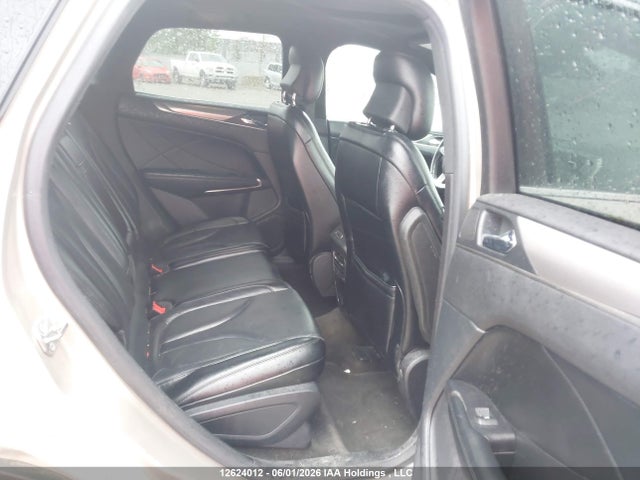 12624012 :رقم المزاد ، 5LMCJ2A91FUJ38207 vin ، 2015 Lincoln Mkc مزاد بيع