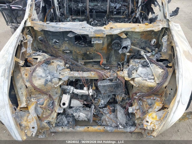 Tesla Model Y Long Range 2021 5YJYGDEE6MF185558 Image 10