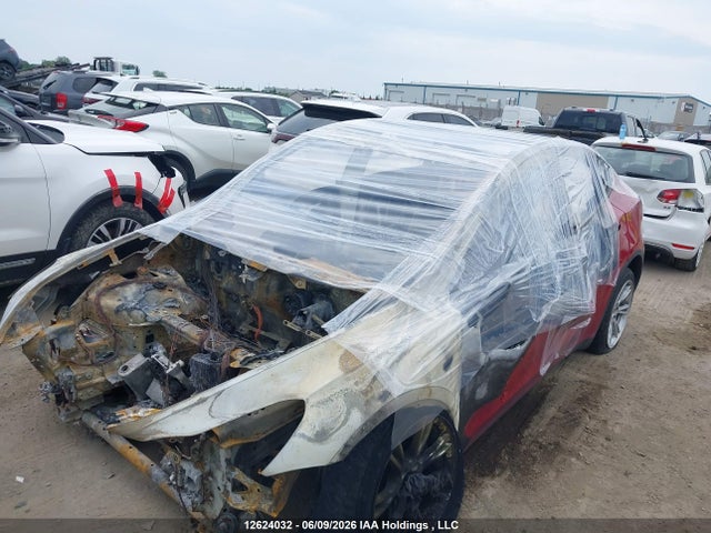 Tesla Model Y Long Range 2021 5YJYGDEE6MF185558 Image 16