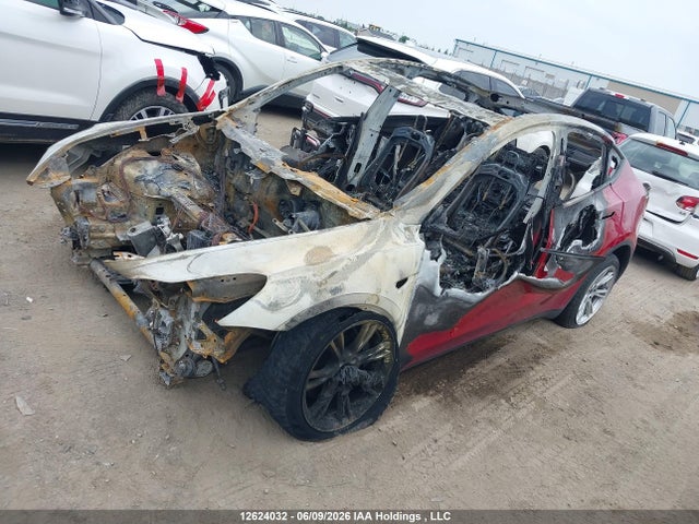 Tesla Model Y Long Range 2021 5YJYGDEE6MF185558 Image 2
