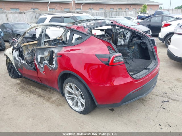 Tesla Model Y Long Range 2021 5YJYGDEE6MF185558 Image 3