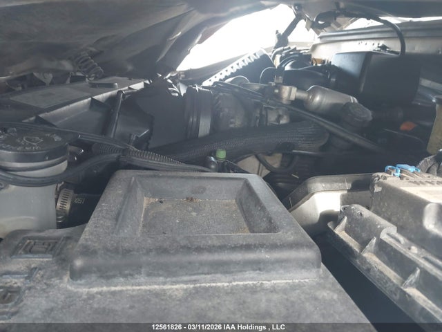 12561826 :رقم المزاد ، 1GKEK13RXWR503981 vin ، 1998 Gmc Yukon Sle مزاد بيع