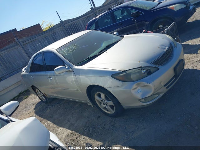 12624038 :رقم المزاد ، 4T1BE32K14U848599 vin ، 2004 Toyota Camry Le/se/xle مزاد بيع