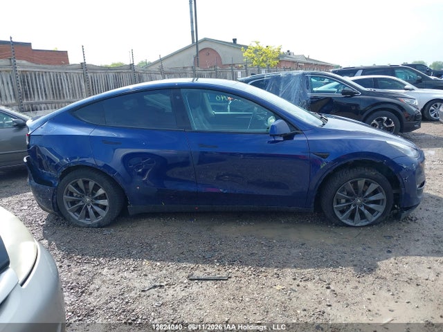 Tesla Model Y Long Range 2022 7SAYGAEEXNF575839 Image 13