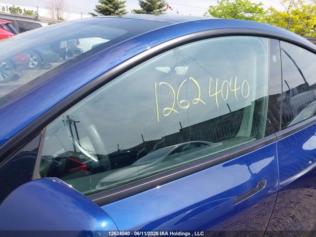 Tesla Model Y Long Range 2022 7SAYGAEEXNF575839 Image 19