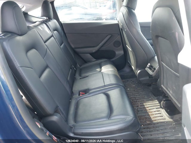 Tesla Model Y Long Range 2022 7SAYGAEEXNF575839 Image 8