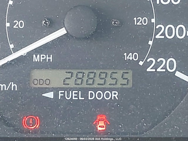 12624050 :رقم المزاد ، JT2BF22K610317616 vin ، 2001 Toyota Camry Ce V6/xle V6 مزاد بيع