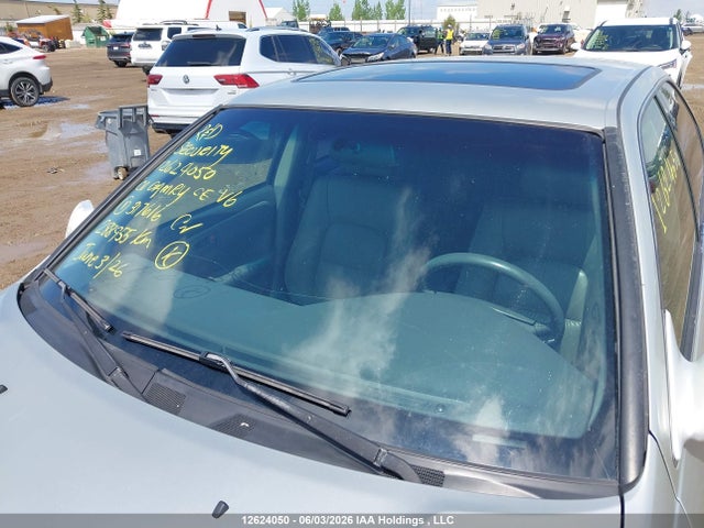 12624050 :رقم المزاد ، JT2BF22K610317616 vin ، 2001 Toyota Camry Ce V6/xle V6 مزاد بيع
